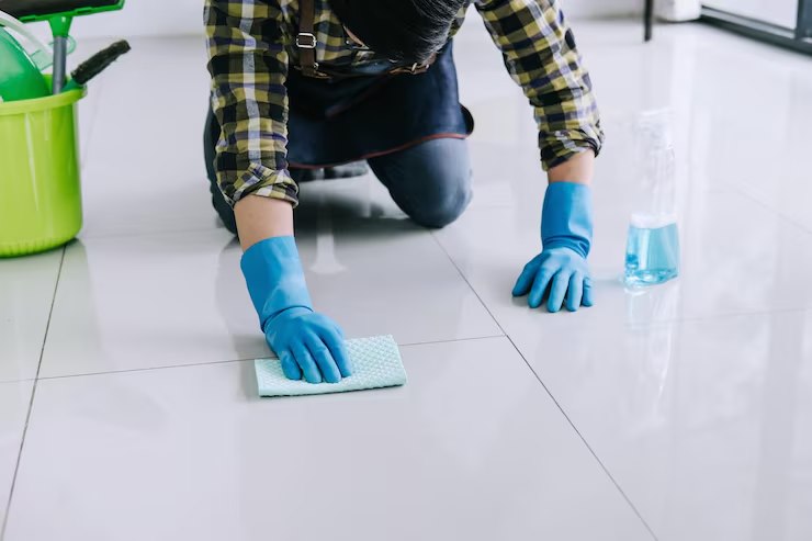 تنظيف السيراميك بعد التشطيب وتلميعه