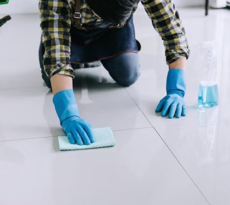 تنظيف السيراميك بعد التشطيب وتلميعه