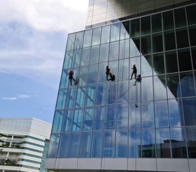 شركات تنظيف الزجاج الخارجي